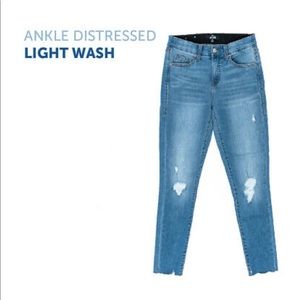 Lularoe Skinny fit distressed